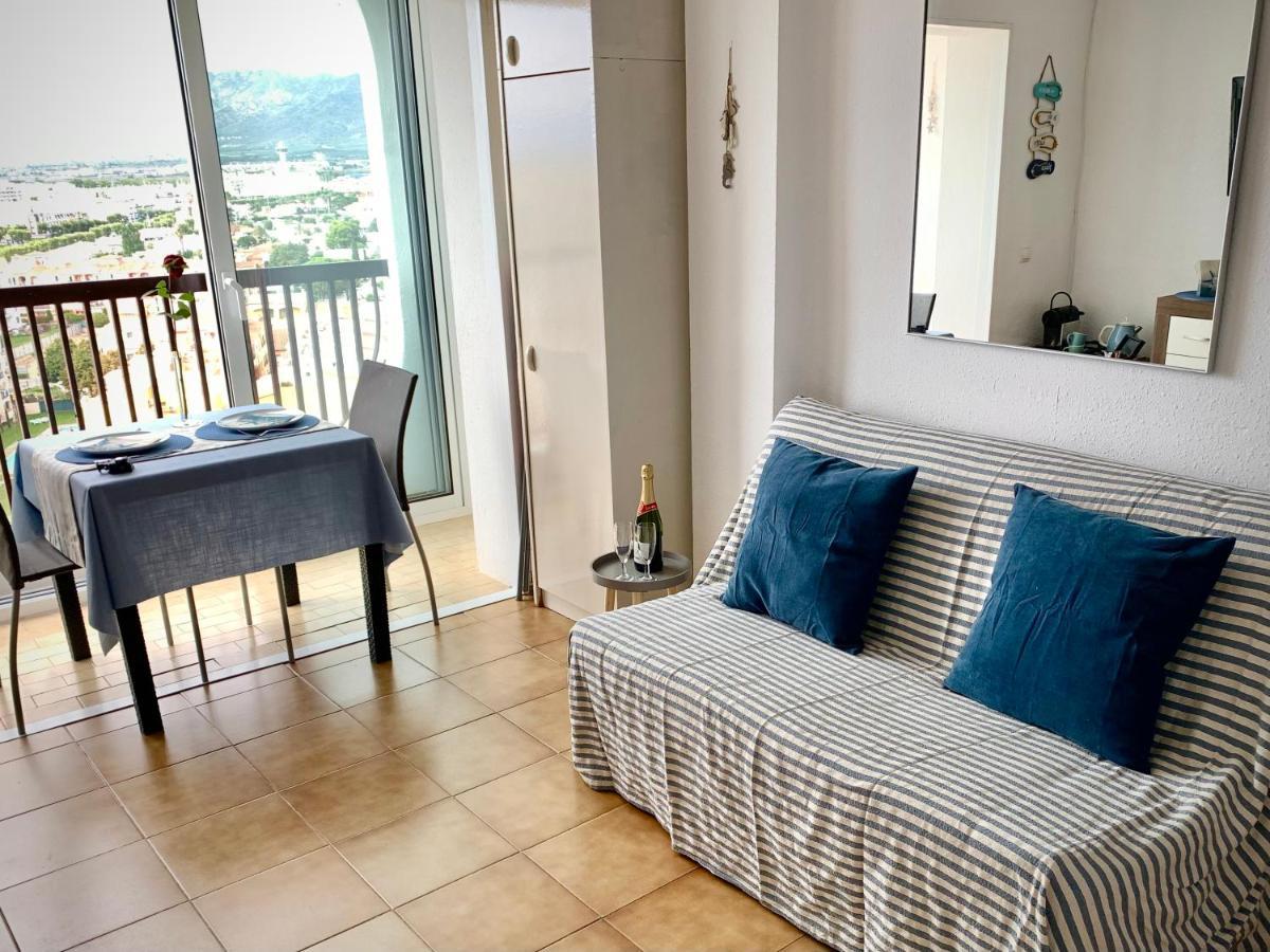 Bay View Empuriabrava Apartment Екстериор снимка